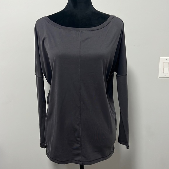 Athleta Essence Flow Long Sleeve Top Dark Gray Boat Neck X-Small - Picture 2 of 10